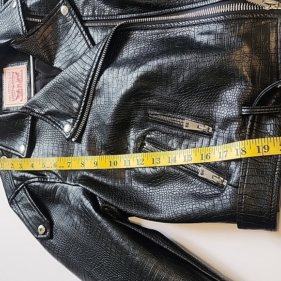 Women's Black Croc-Embossed Moto Jacket – Levi’s Size S (New Without Tags) - Picture 13 of 16